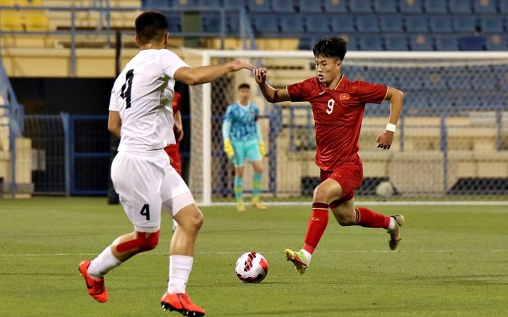 Soi kèo Việt Nam vs Kyrgyzstan 20h00 ngày 9/1